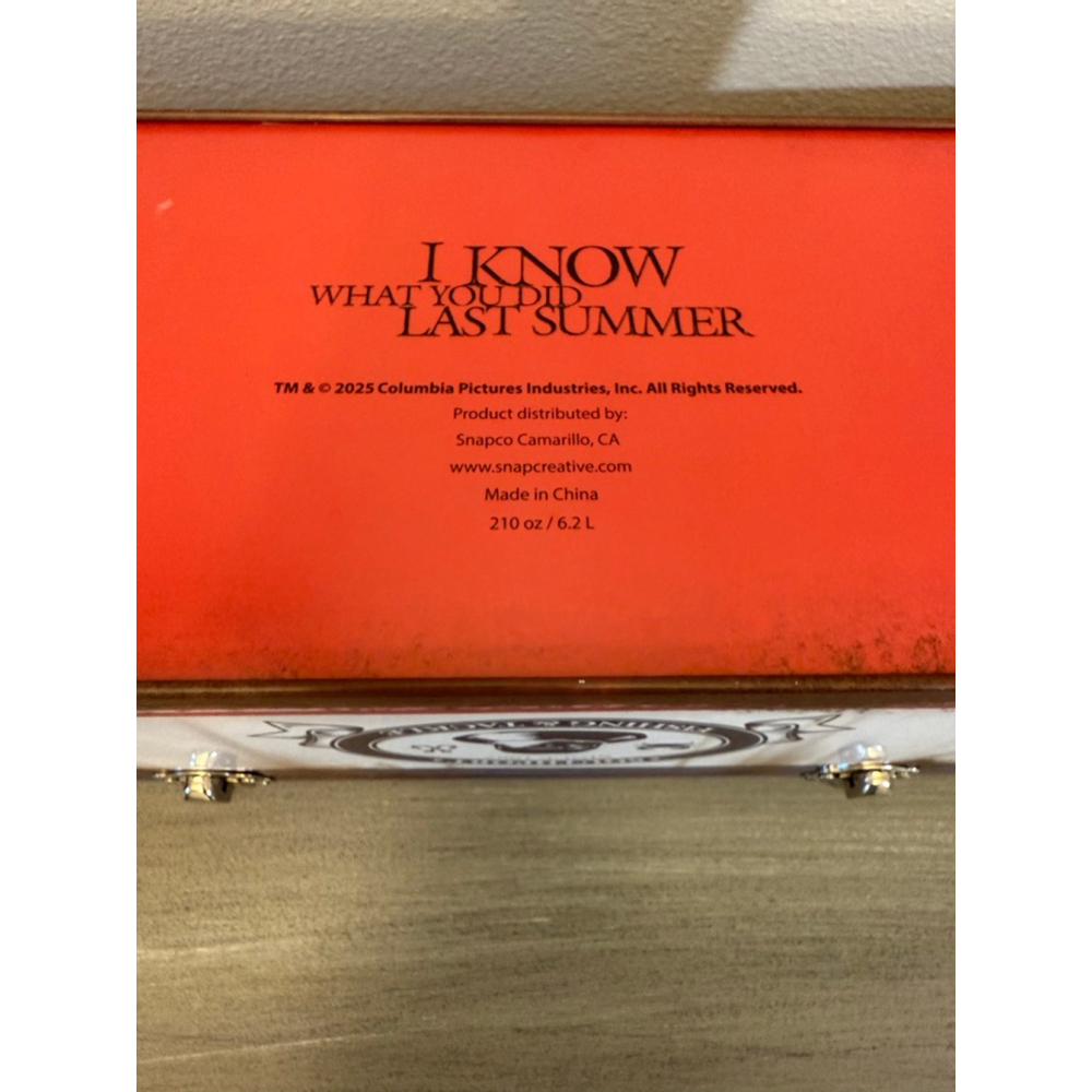 Regal I Know What You Did Last Summer Tackle Box Popcorn Bucket/Tin - Picture 10 of 10